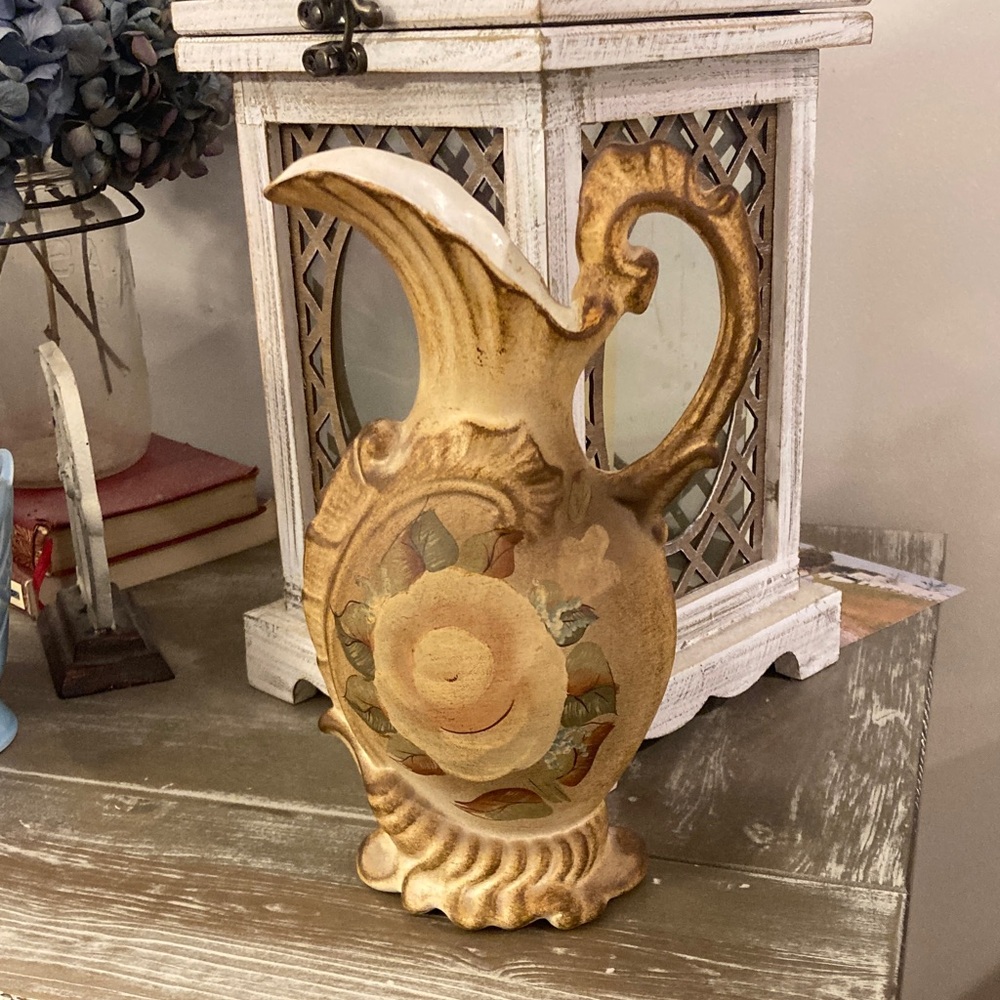 Vintage Vee Jackson Pottery California